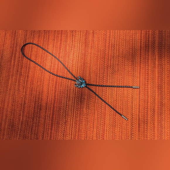 Vintage Metal Bolo Tie//Bull//Red+Turquoise like stones - Picture 6 of 8